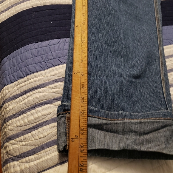 French Cuff Capri Pants - Picture 2 of 8